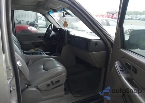 2005 Chevrolet Suburban 1500 Z71 from USA, damaged, VIN 3GNFK16ZX5G142205